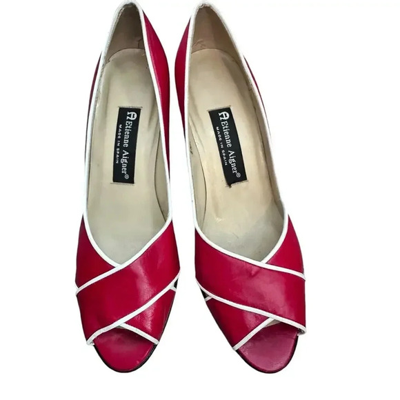 Vintage Etienne Aigner Red Leather Peep Toe Thick Block Heel Size 8.5M - Picture 1 of 7